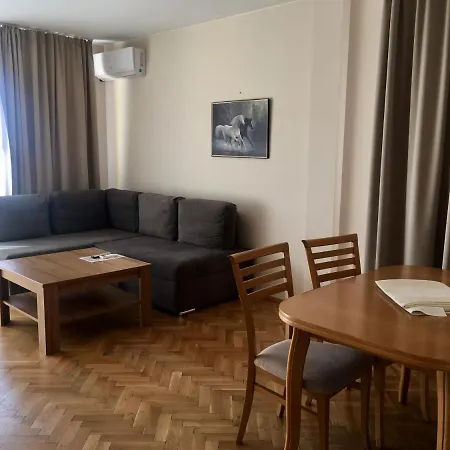 Sea Park Homes Neshkov Appart hôtel