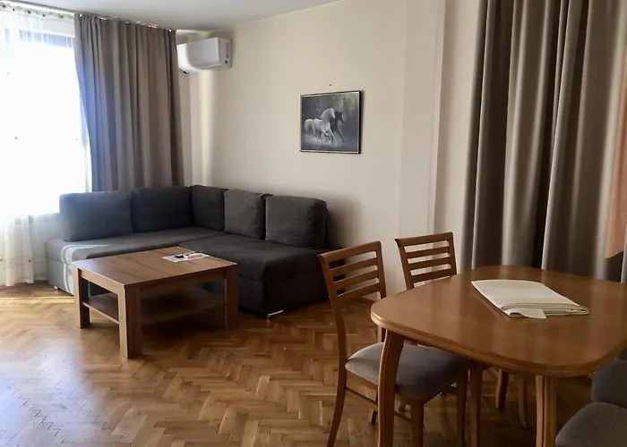 Sea Park Homes Neshkov Hotel apartamentowy