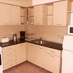 Sea Park Homes Neshkov アパートホテル