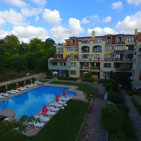 Sea Park Homes Neshkov アパートホテル ヴァルナ
