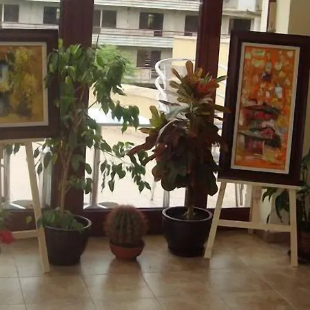 Sea Park Homes Neshkov Hotel apartamentowy 3*