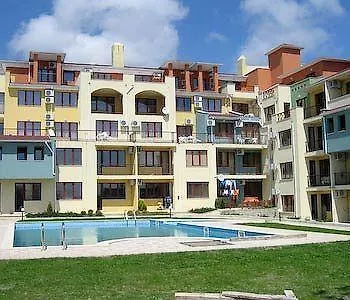 Sea Park Homes Neshkov Aparthotel