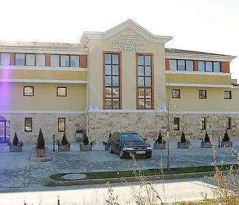 Sea Park Homes Neshkov Apart-hotel 3*