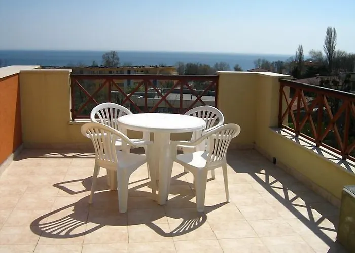 Sea Park Homes Neshkov Aparthotel Warna