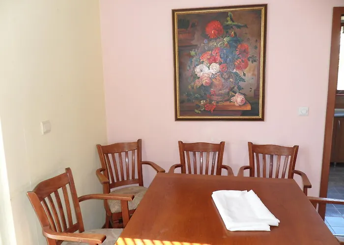 Sea Park Homes Neshkov Aparthotel Warna